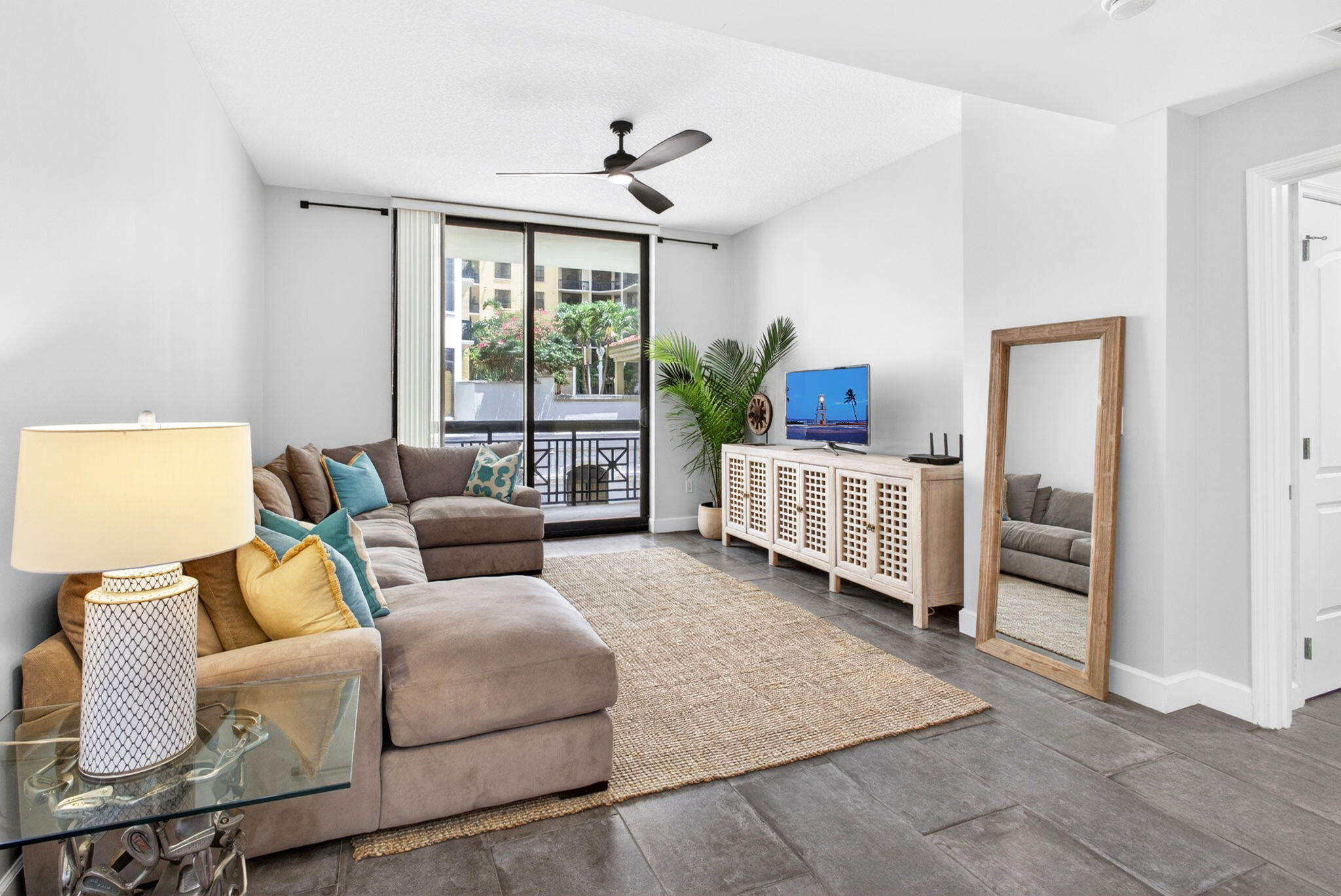 ONE CITY PLAZA CONDO - Residential