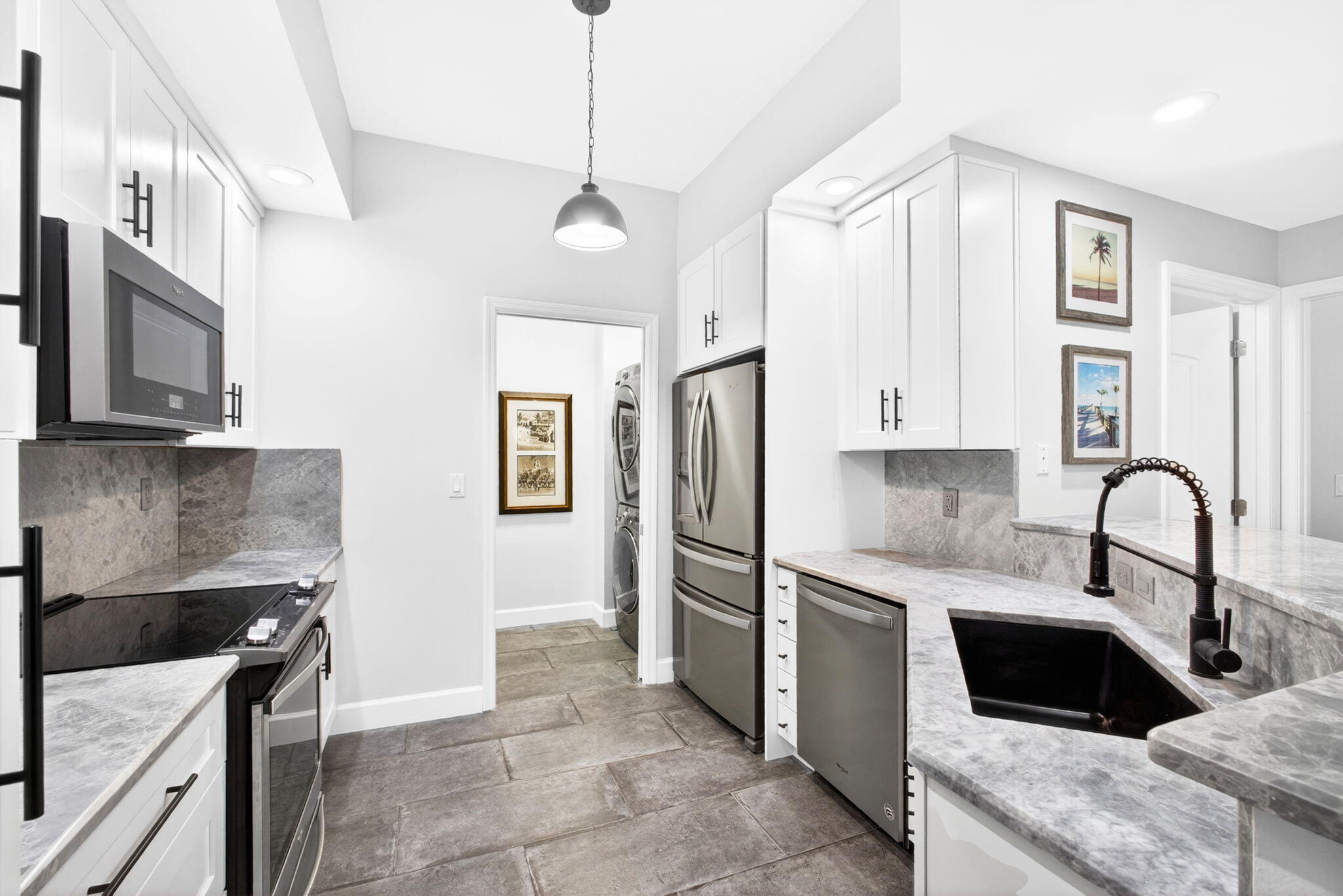 ONE CITY PLAZA CONDO - Residential