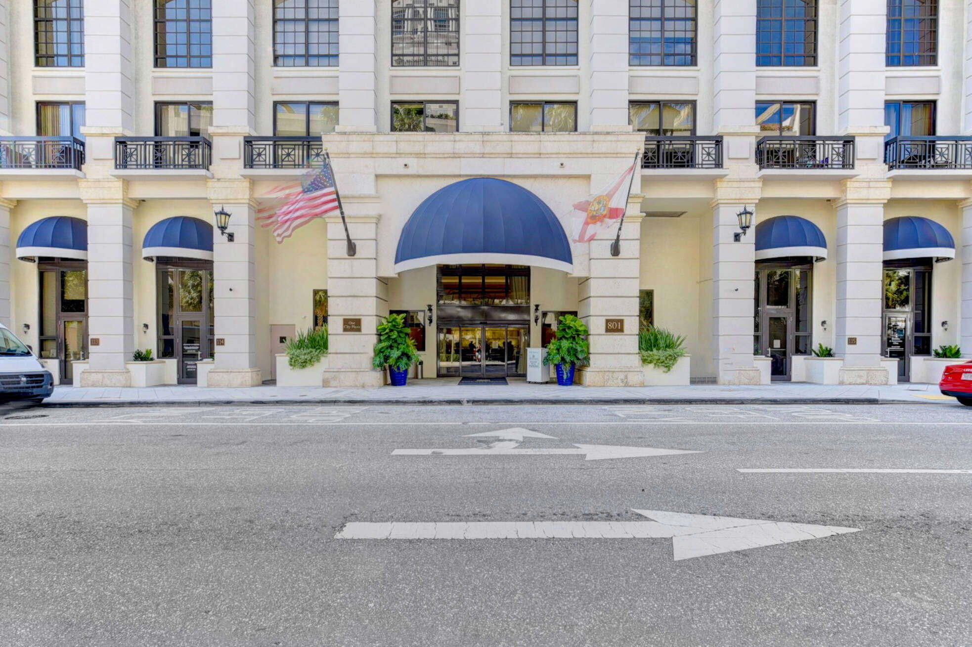 ONE CITY PLAZA CONDO - Residential