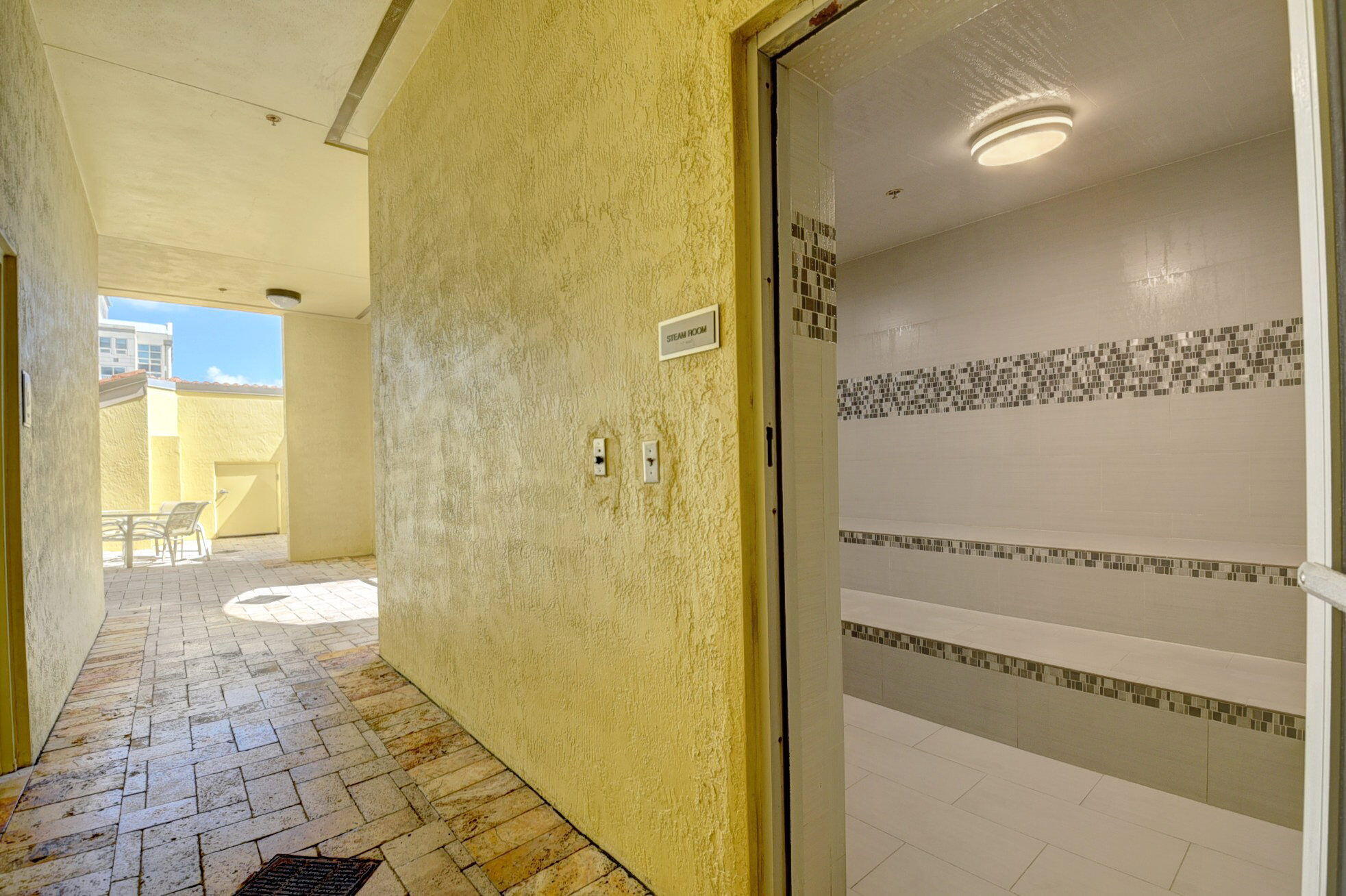 ONE CITY PLAZA CONDO - Residential