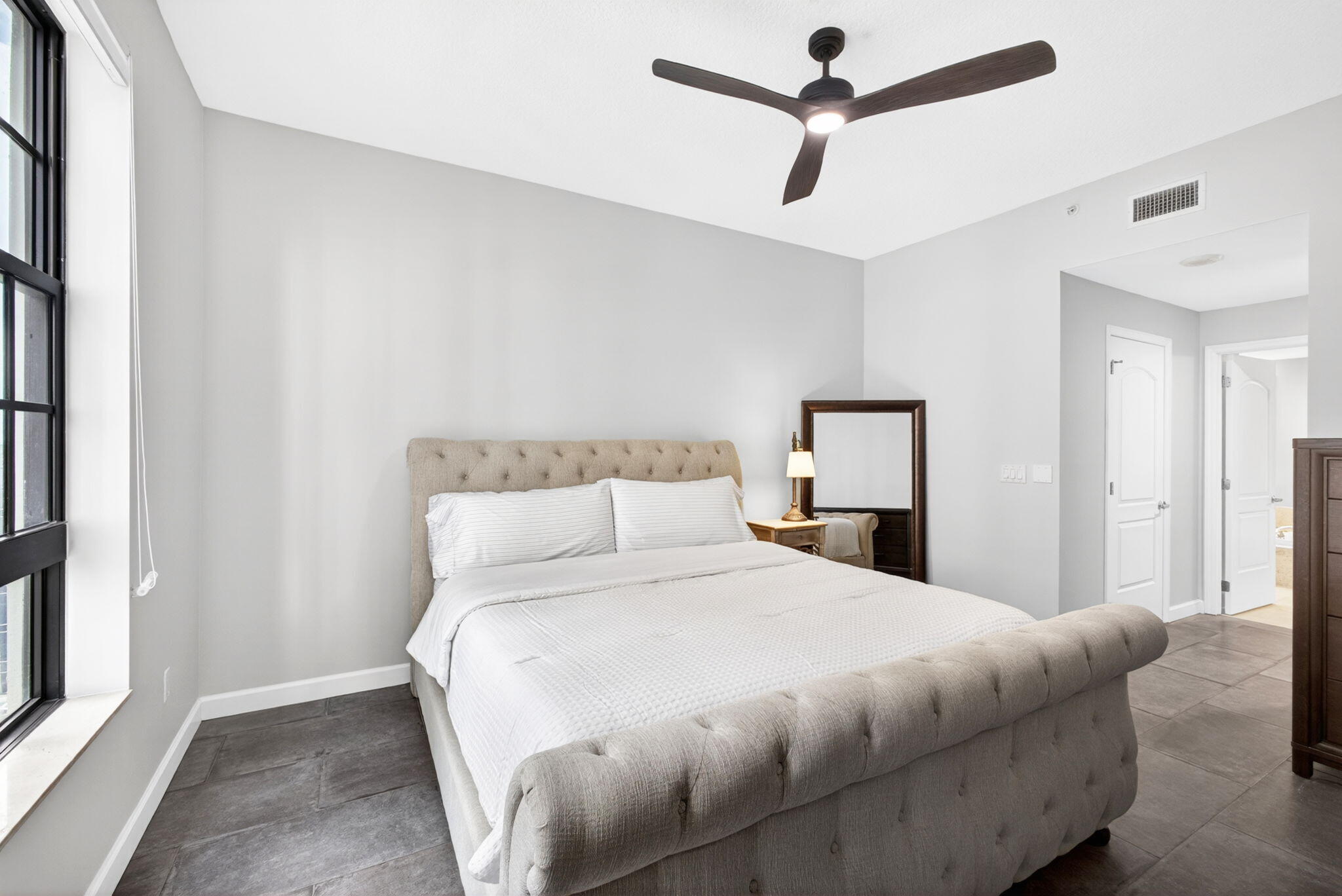 ONE CITY PLAZA CONDO - Residential