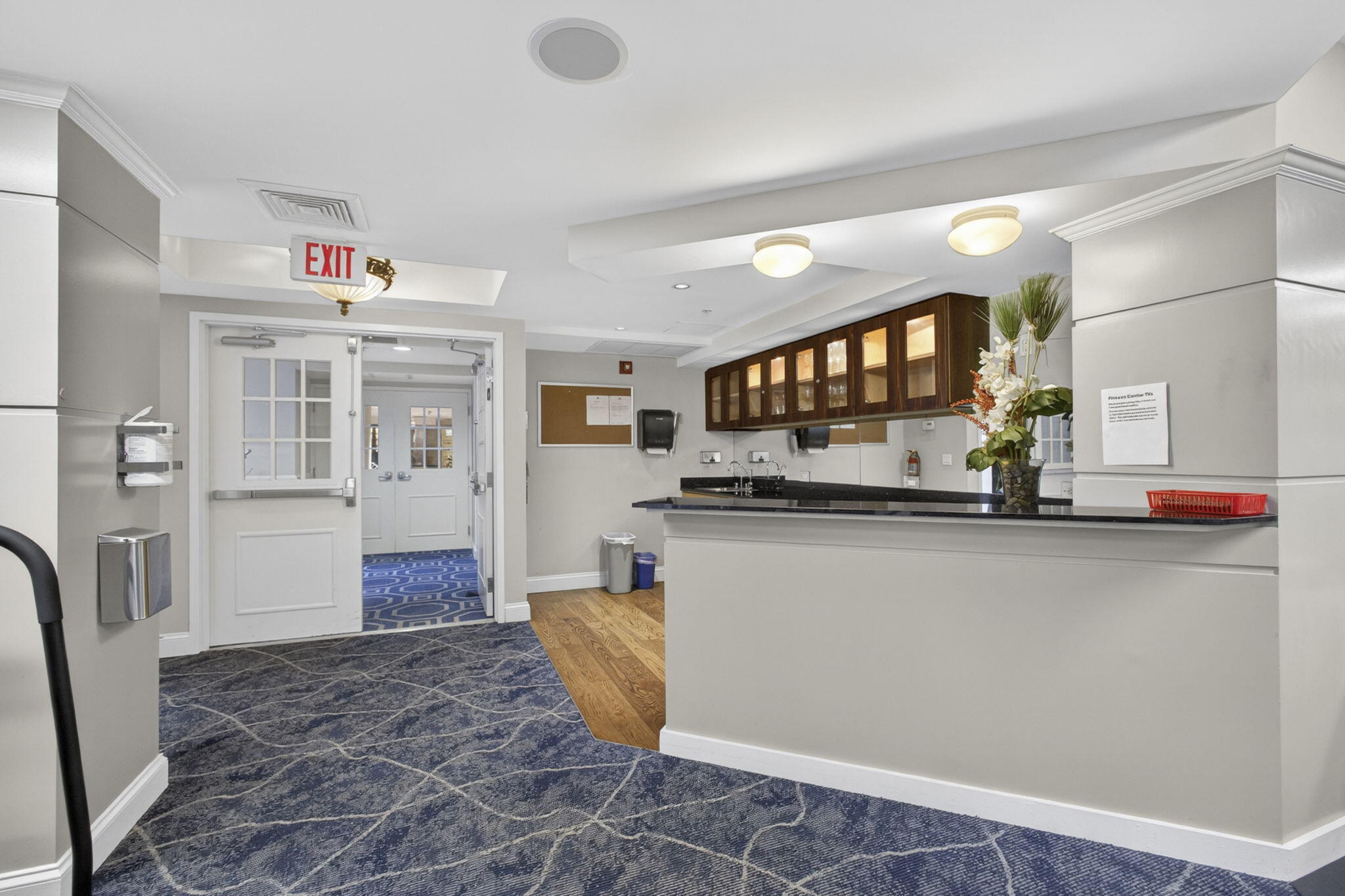 ONE CITY PLAZA CONDO - Residential