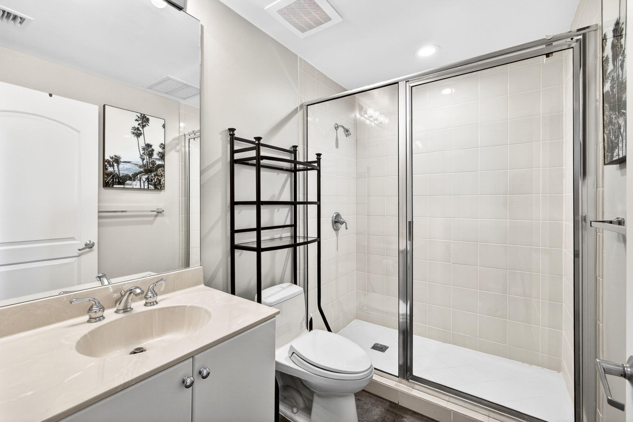 ONE CITY PLAZA CONDO - Residential