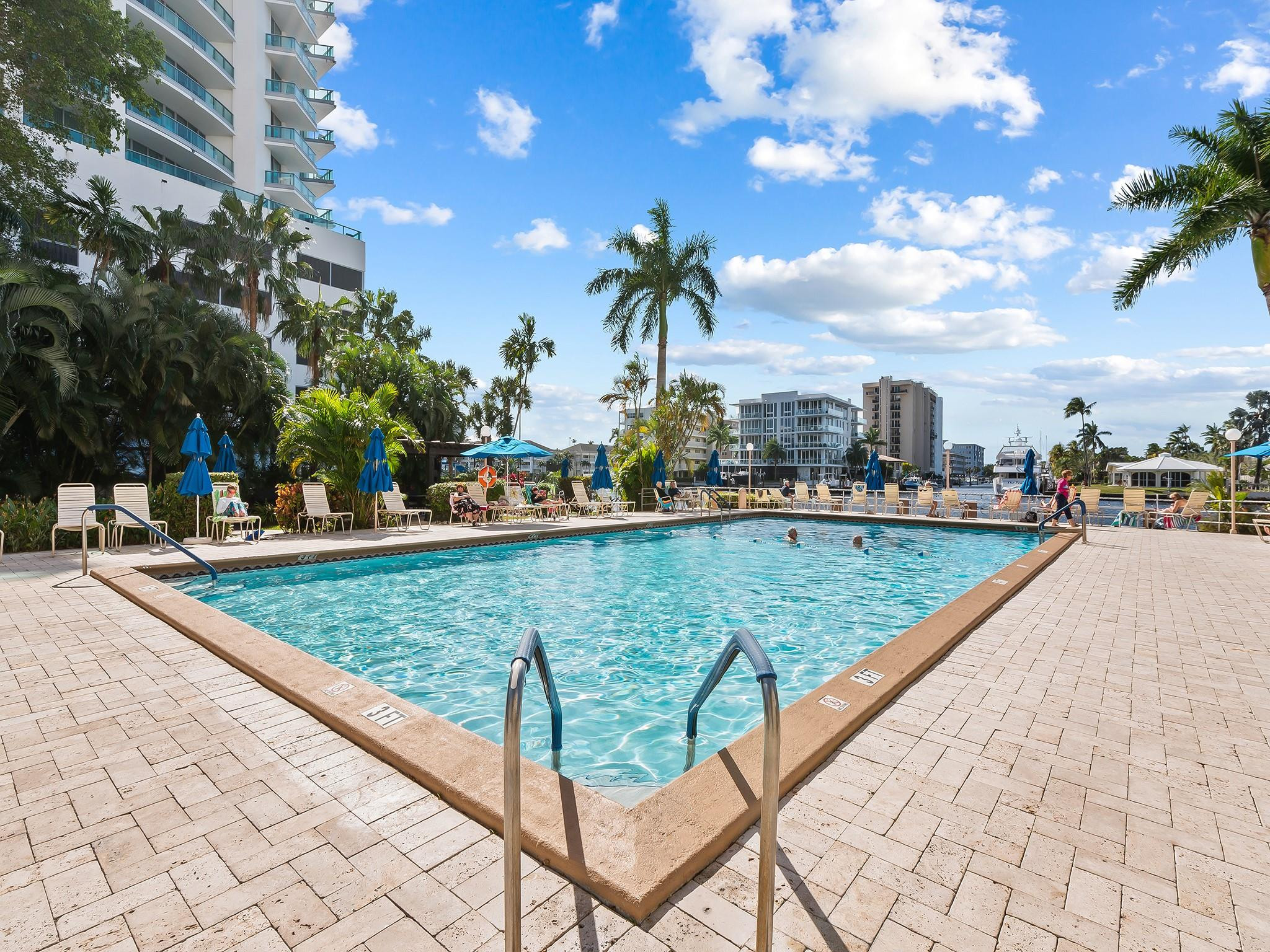 CORAL RIDGE TOWERS CO-OP - Residential
