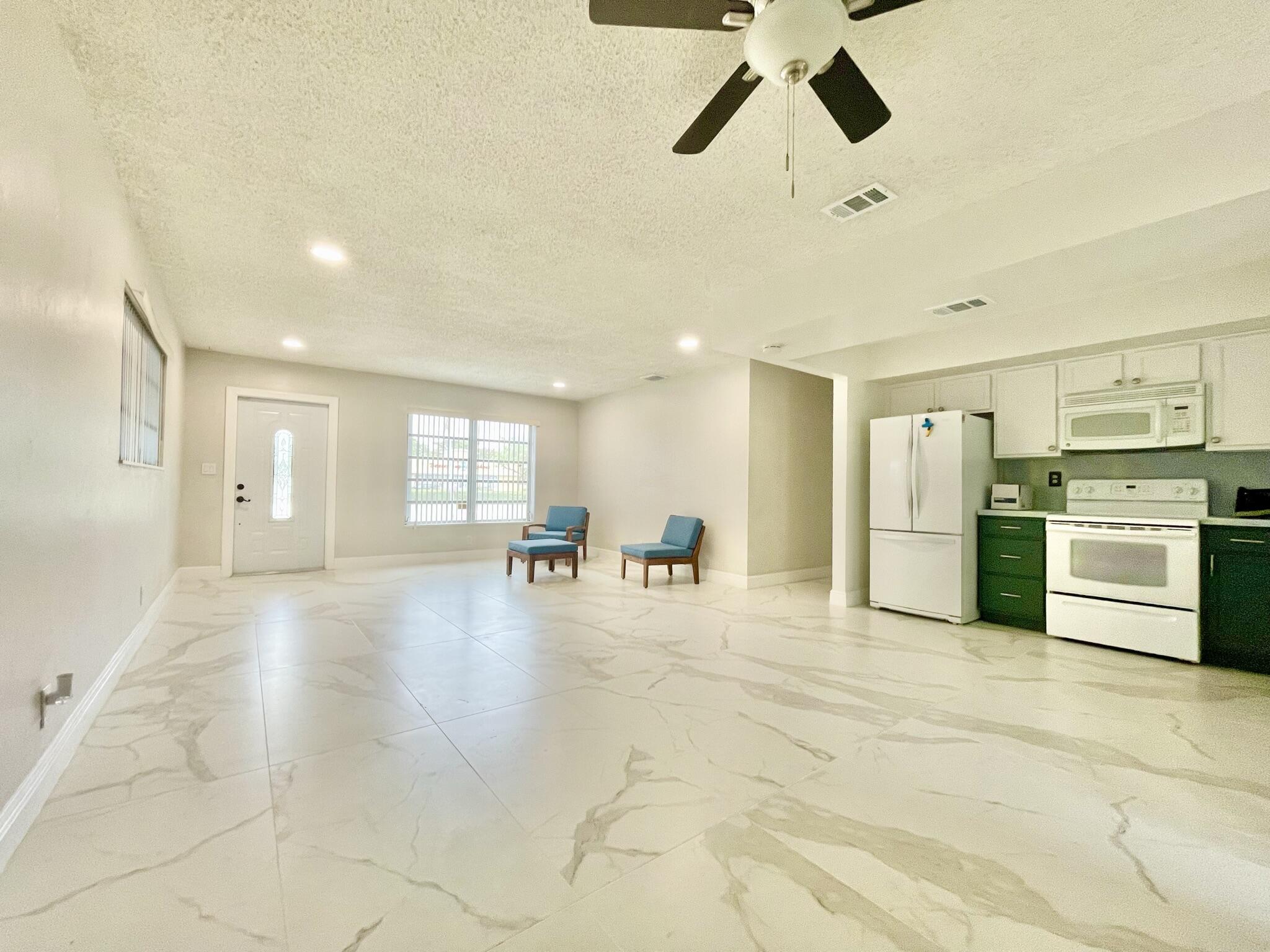 Lawn Acres 36-3 B - Residential Lease
