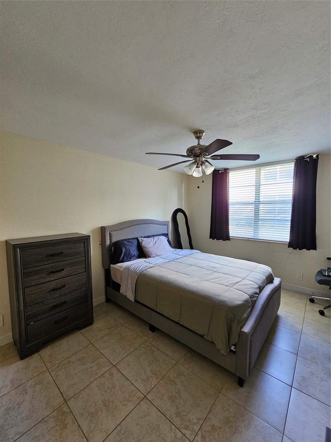 CORAL SPRINGS ESTATE TOWNHOMES - Residential Lease