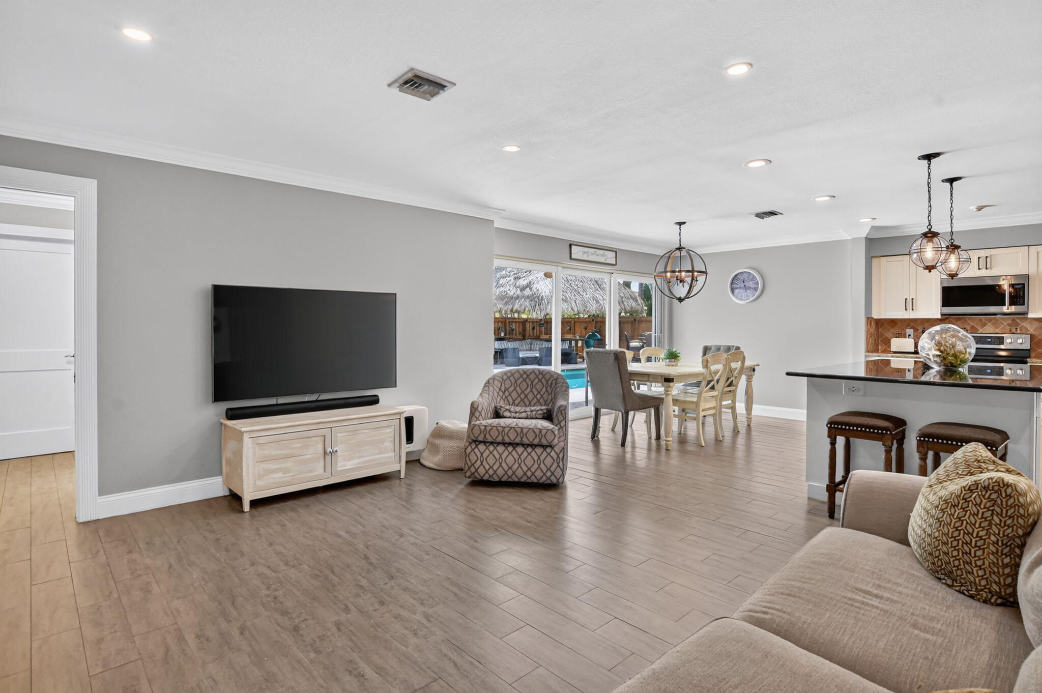 CARRIAGE HILL - Residential