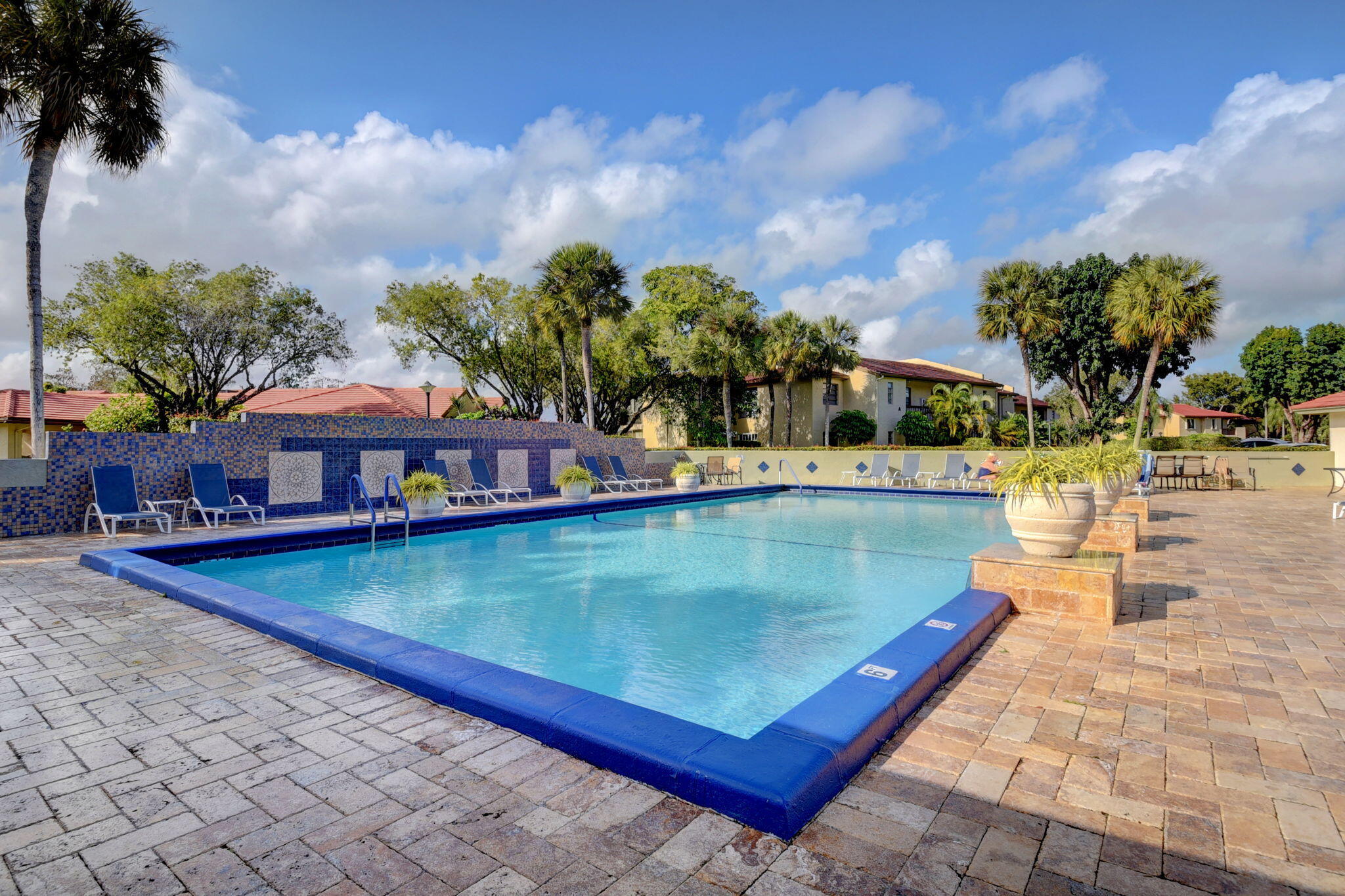 FAIRWAYS OF BOCA LAGO CONDO - Residential