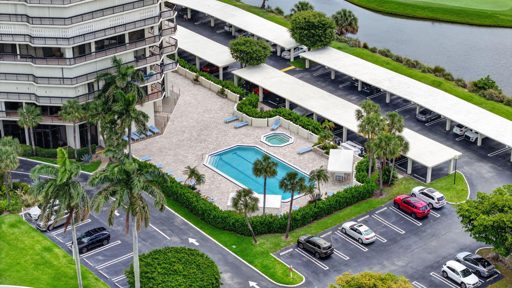 CONSULATE CONDO - Residential