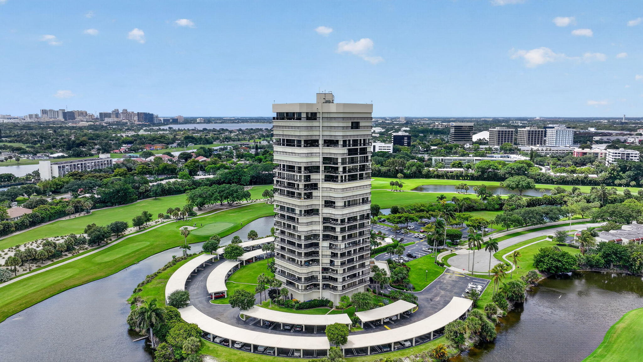 CONSULATE CONDO - Residential