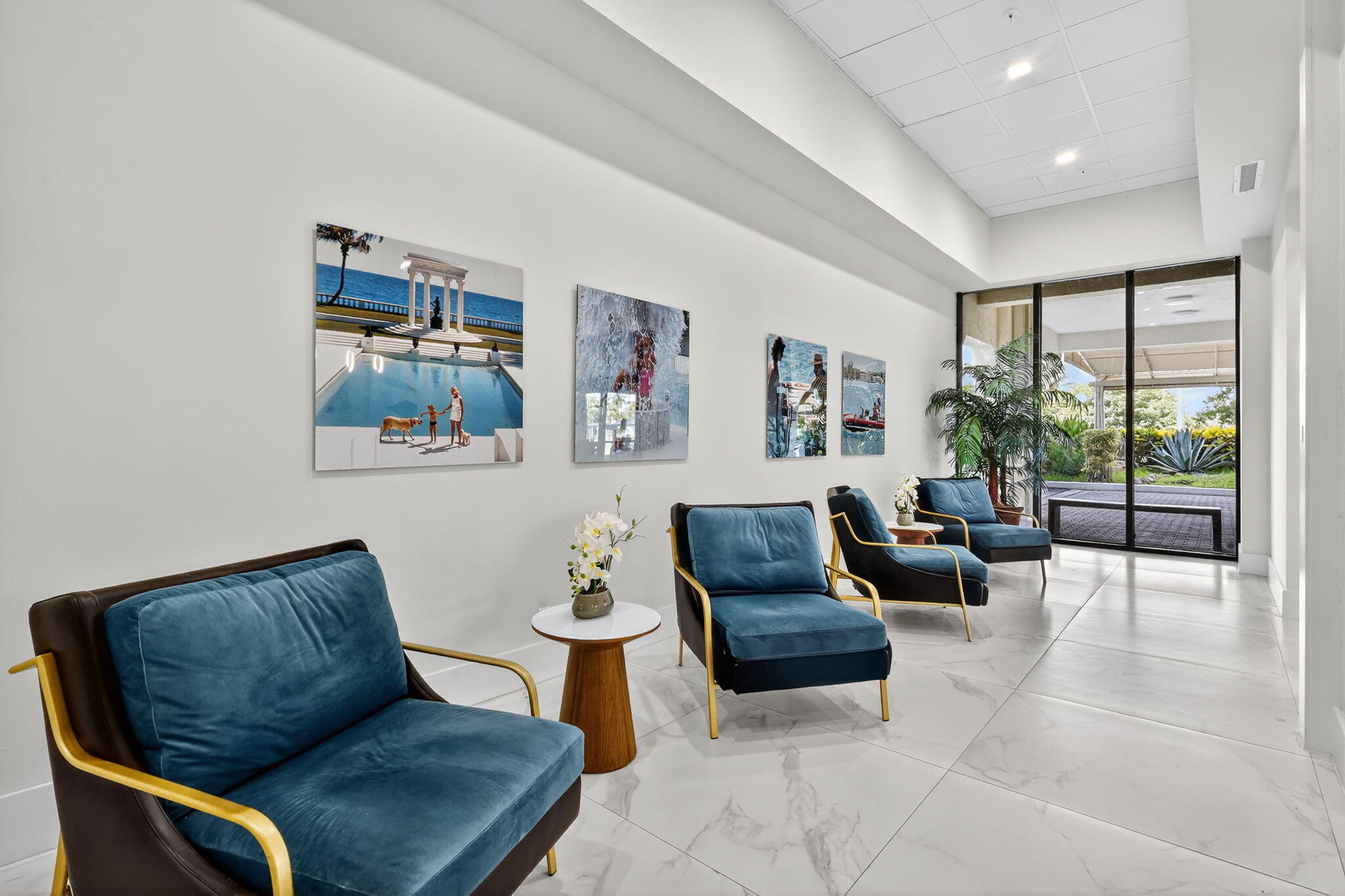 CONSULATE CONDO - Residential