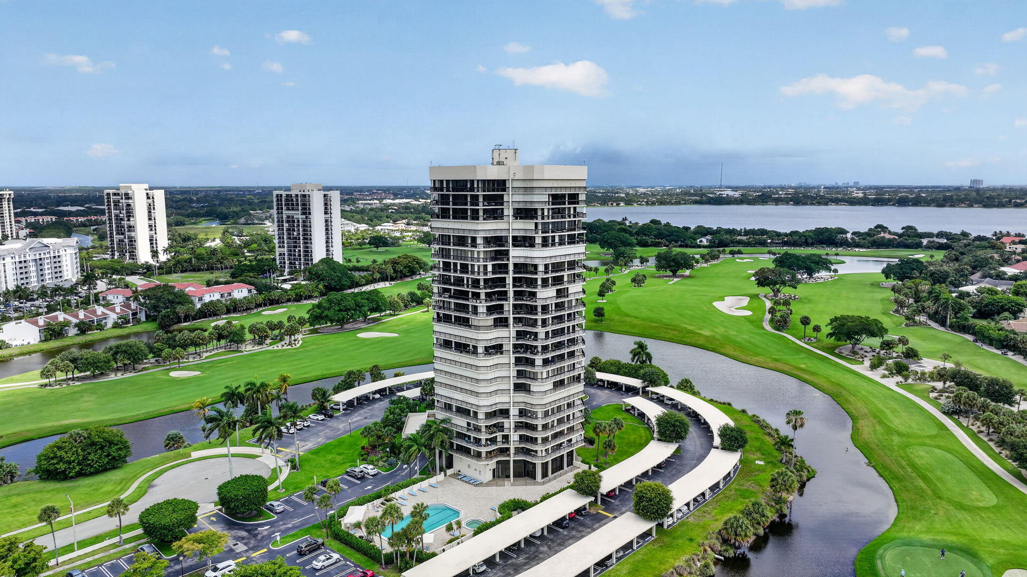 CONSULATE CONDO - Residential