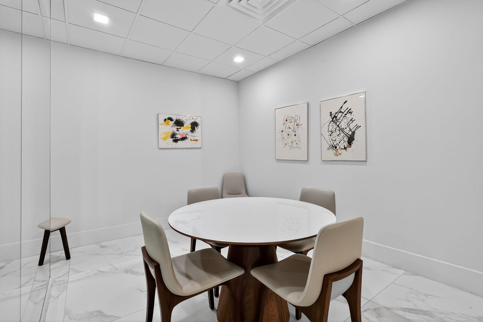 CONSULATE CONDO - Residential