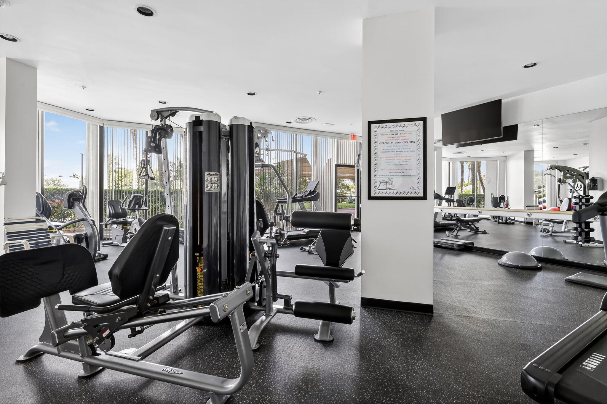 CONSULATE CONDO - Residential