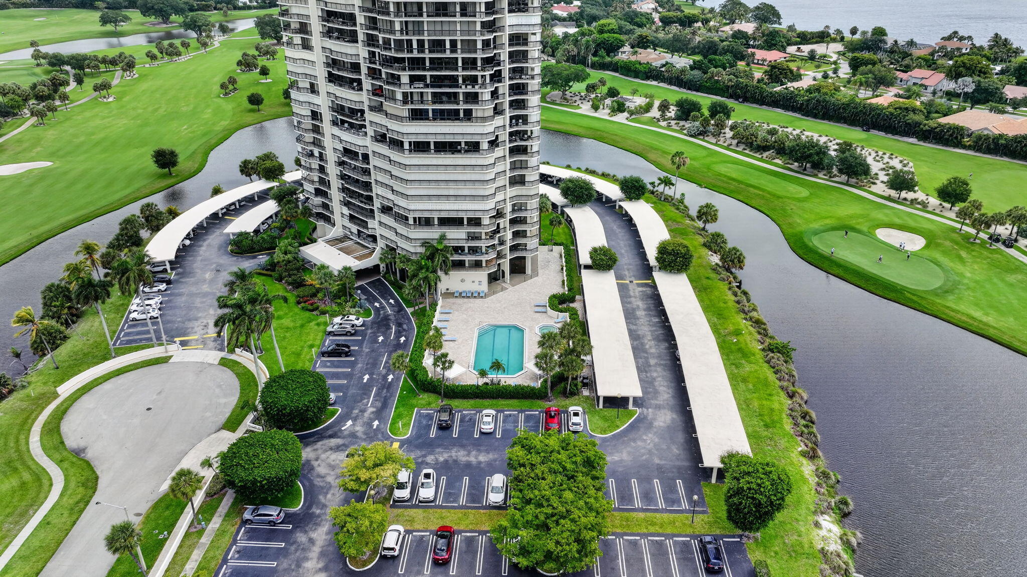 CONSULATE CONDO - Residential