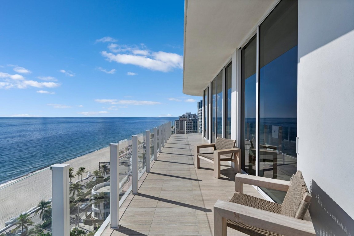 Four Seasons - Residential