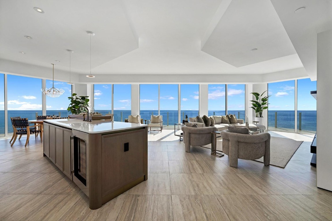 Four Seasons - Residential