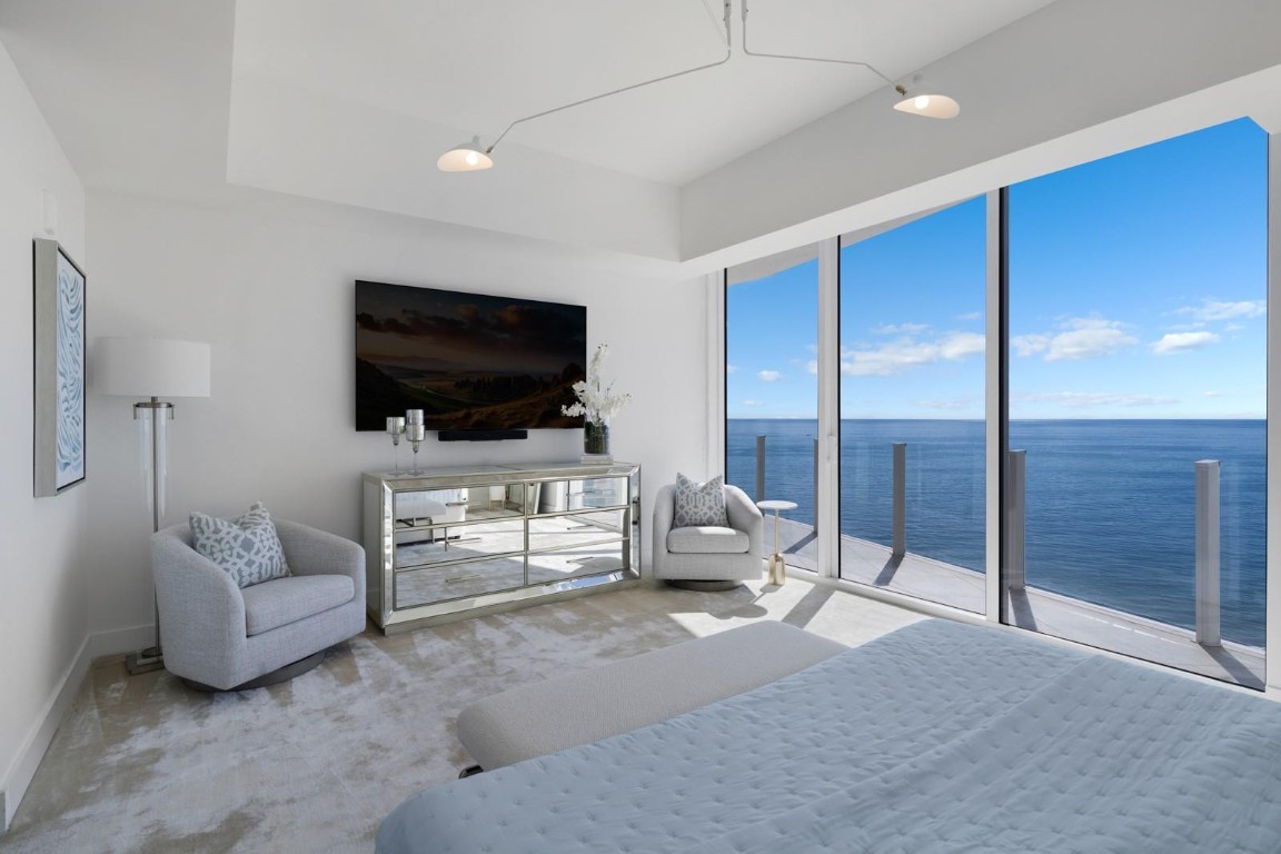 Four Seasons - Residential