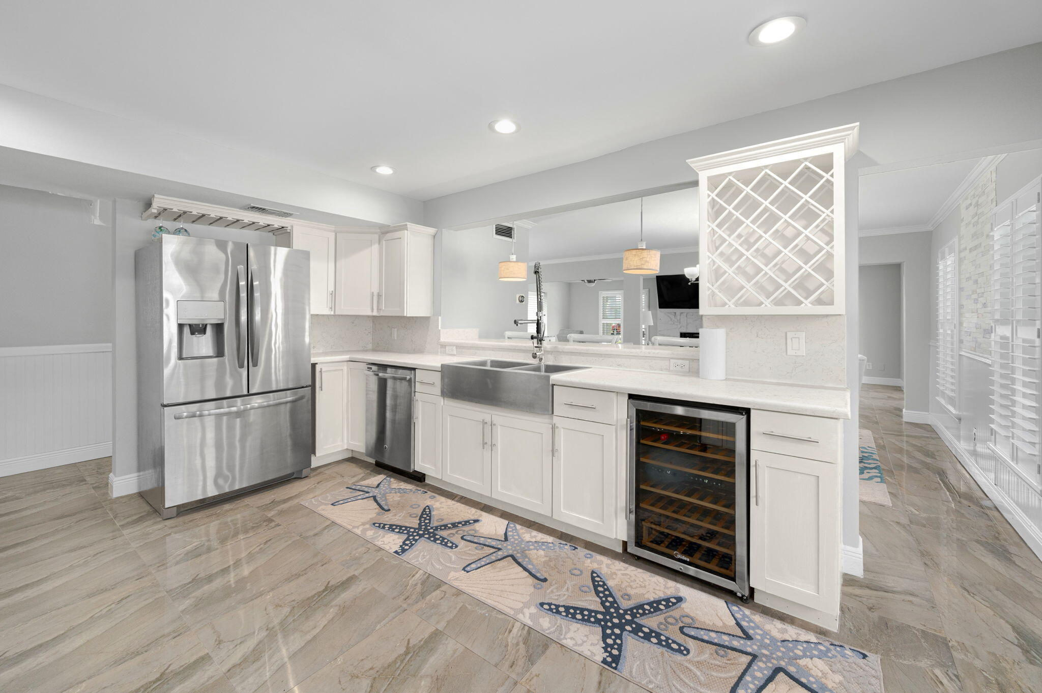 QUEEN'S COVE UNIT 1 - Residential