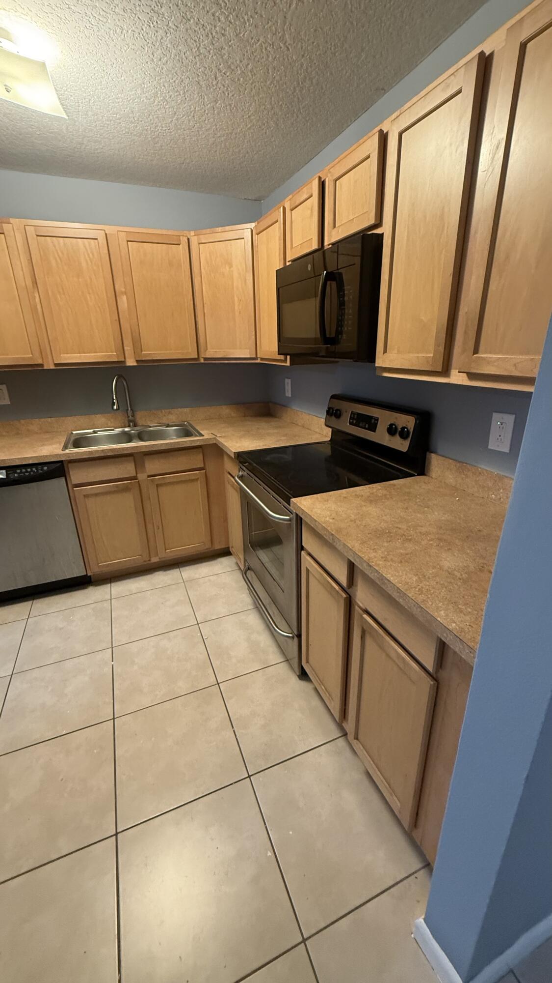 BROOKFIELD GARDENS CONDO TWO - Residential Lease
