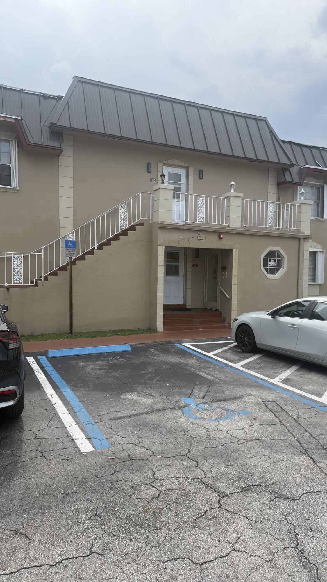 BROOKFIELD GARDENS CONDO TWO - Residential Lease