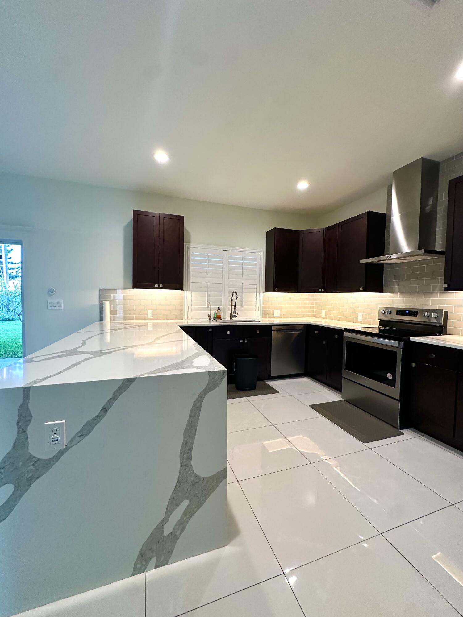 PORT ST LUCIE SECTION 33 - Residential