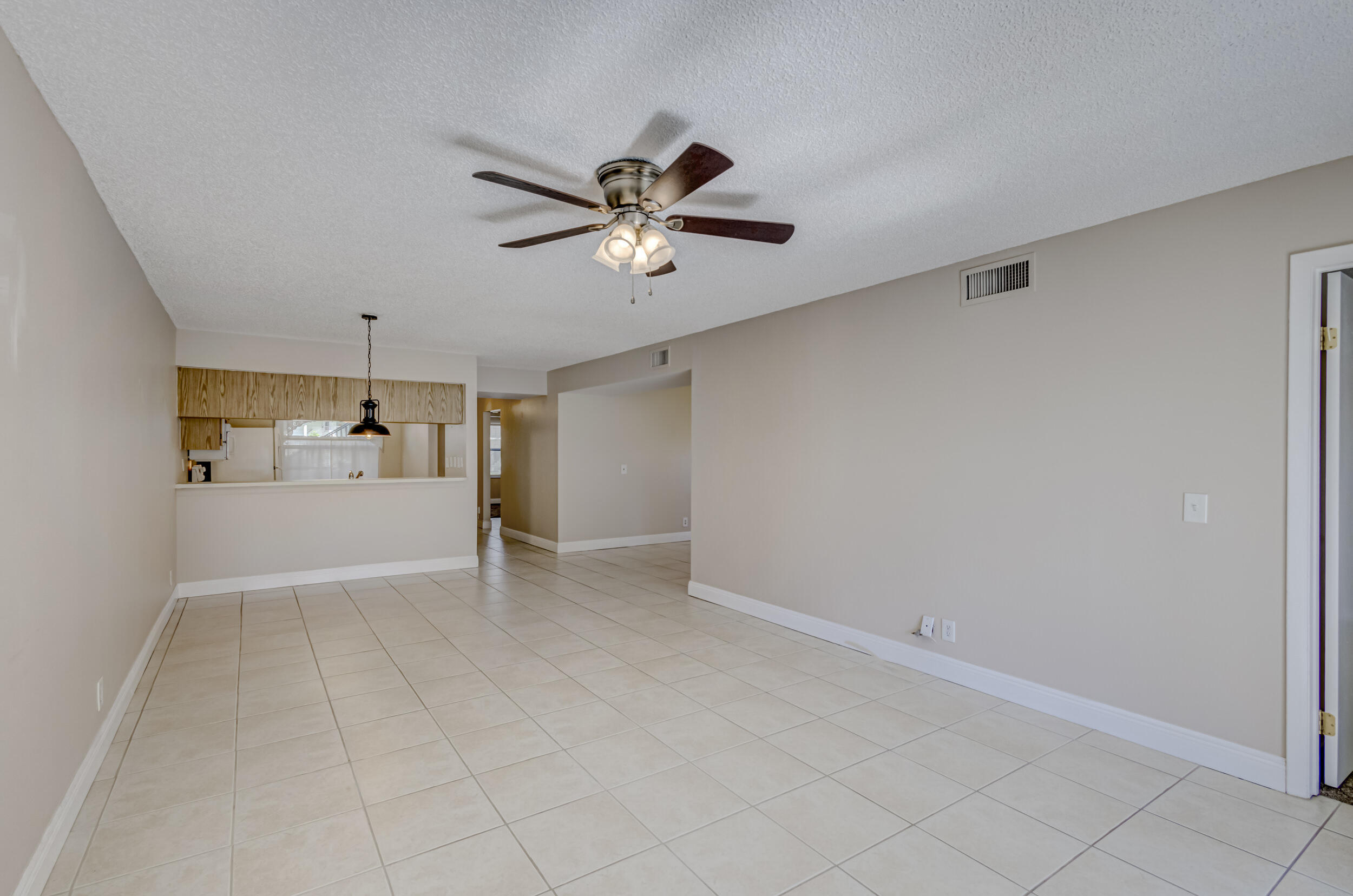SABAL RIDGE CONDO - Residential Lease