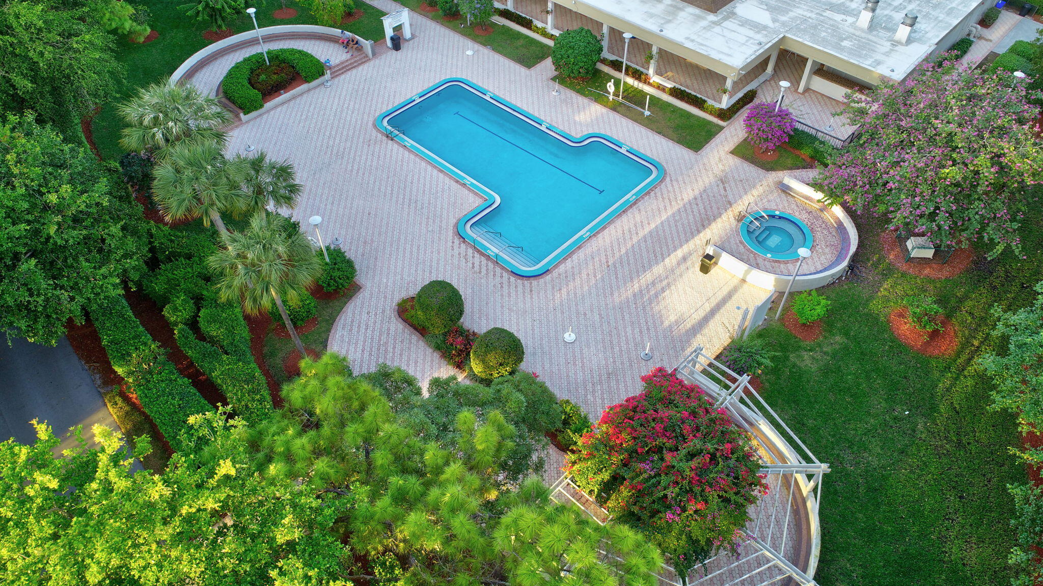 SOUTHWINDS AT CROSSWINDS CONDO - Residential