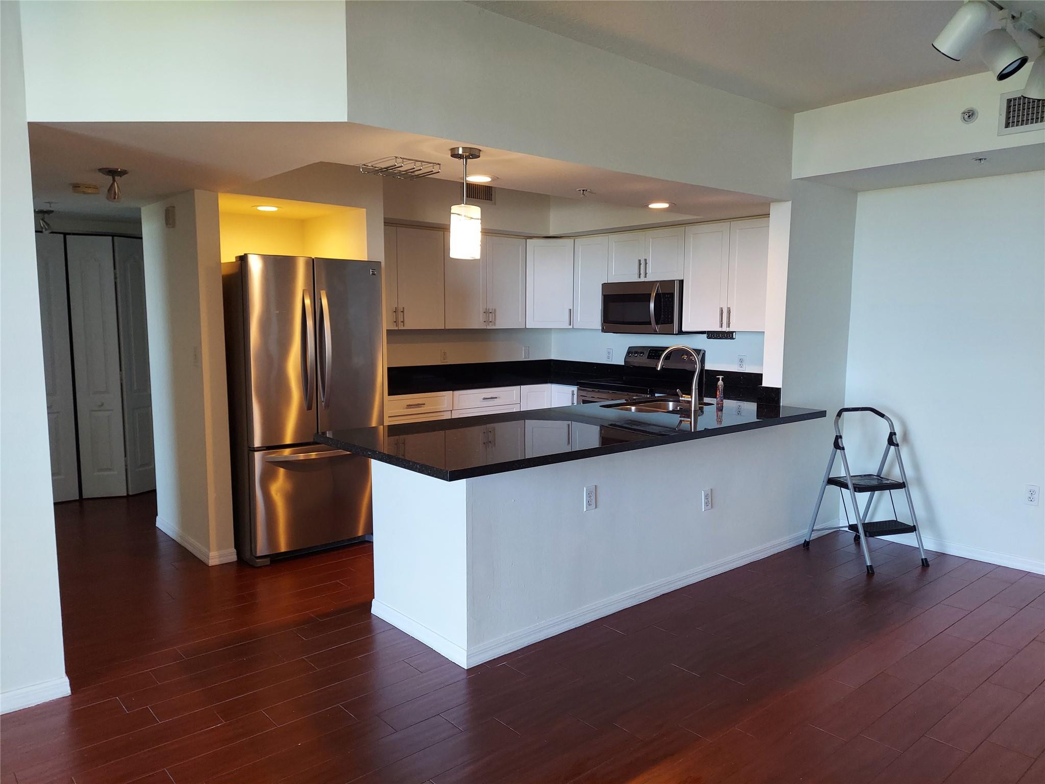 WAVERLY AT LAS OLAS CONDO - Residential Lease