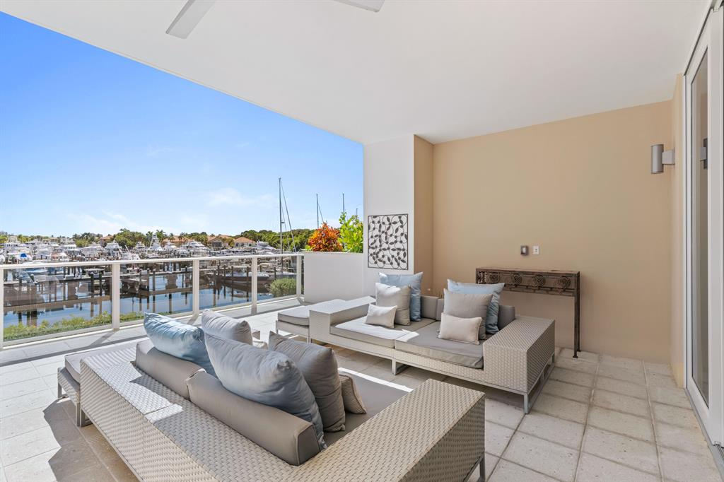 AZURE CONDO - Residential