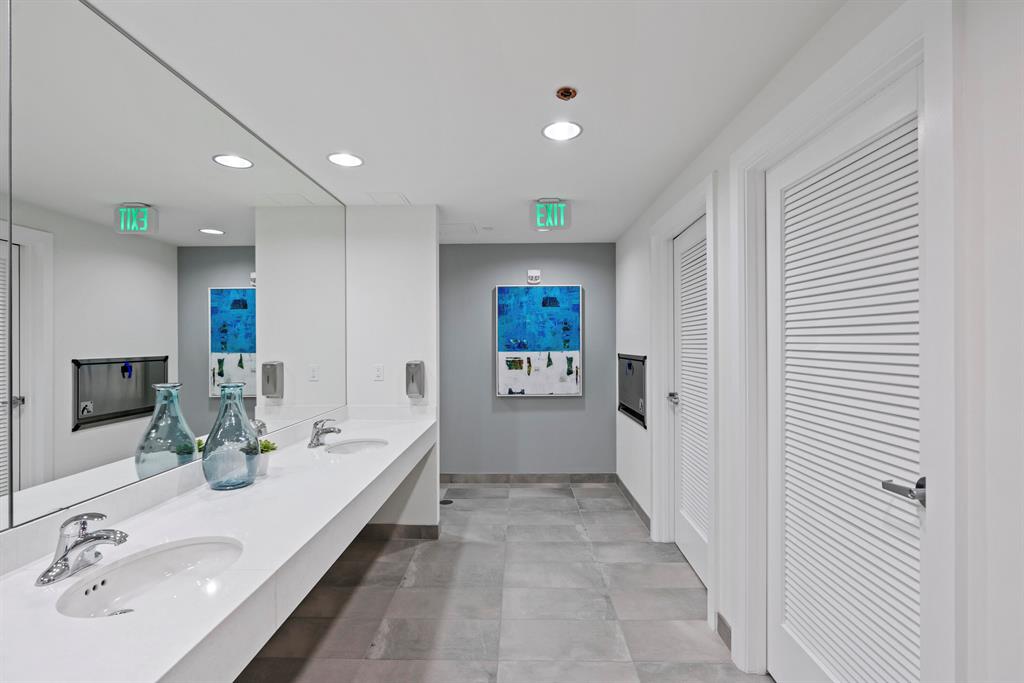 AZURE CONDO - Residential