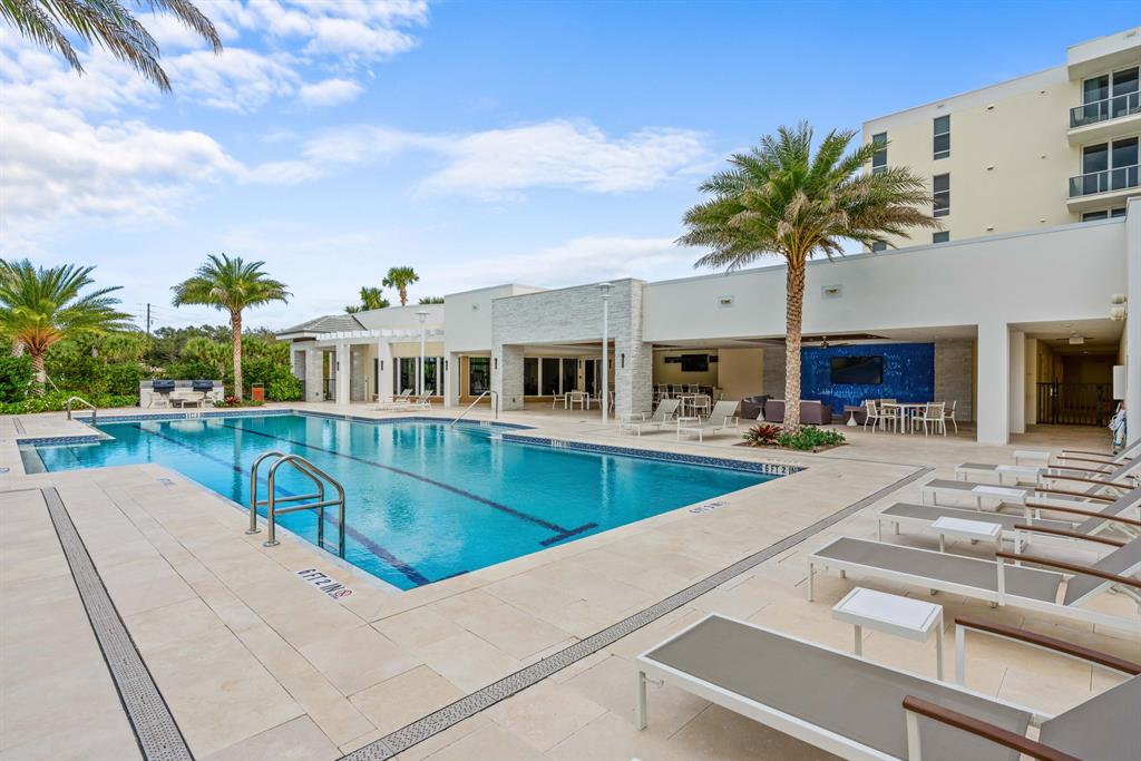 AZURE CONDO - Residential