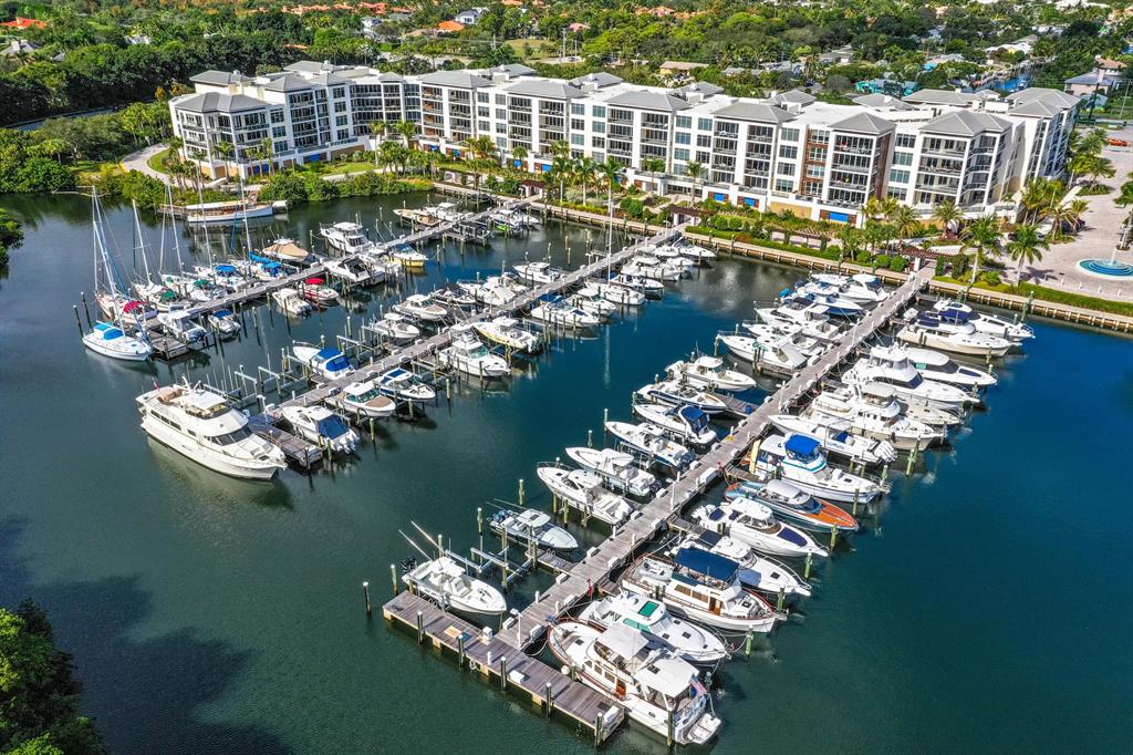 AZURE CONDO - Residential