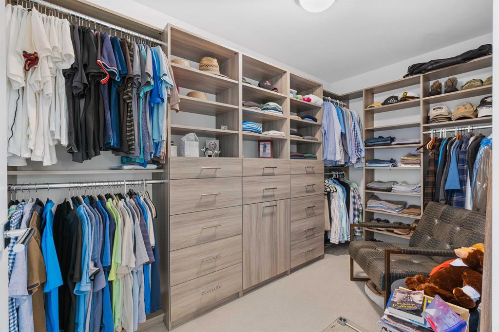 AZURE CONDO - Residential