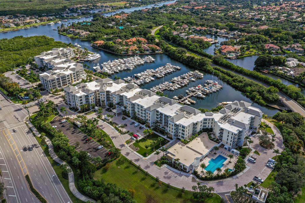 AZURE CONDO - Residential