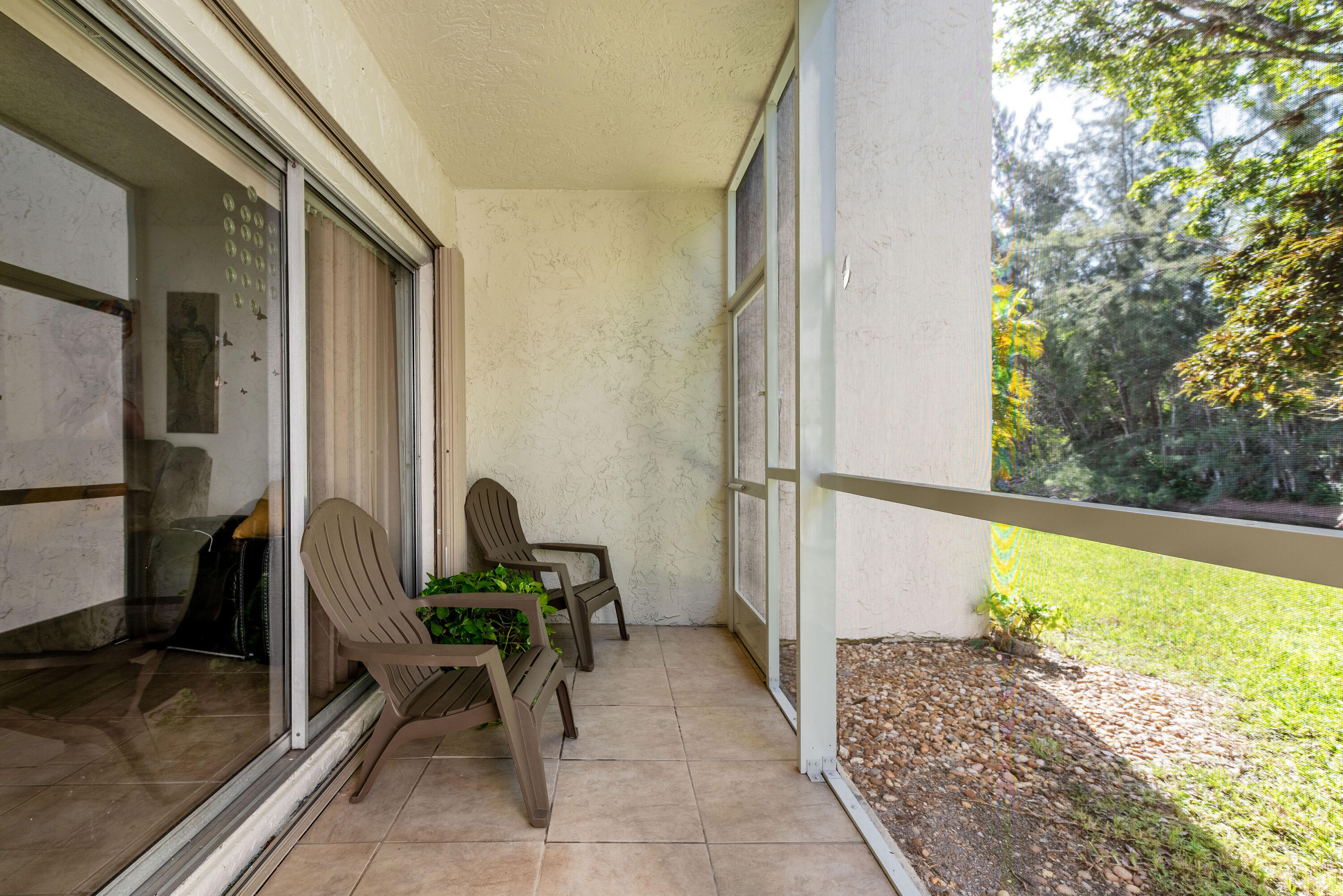 GOLDEN LAKES VILLAGE CONDO E - Residential