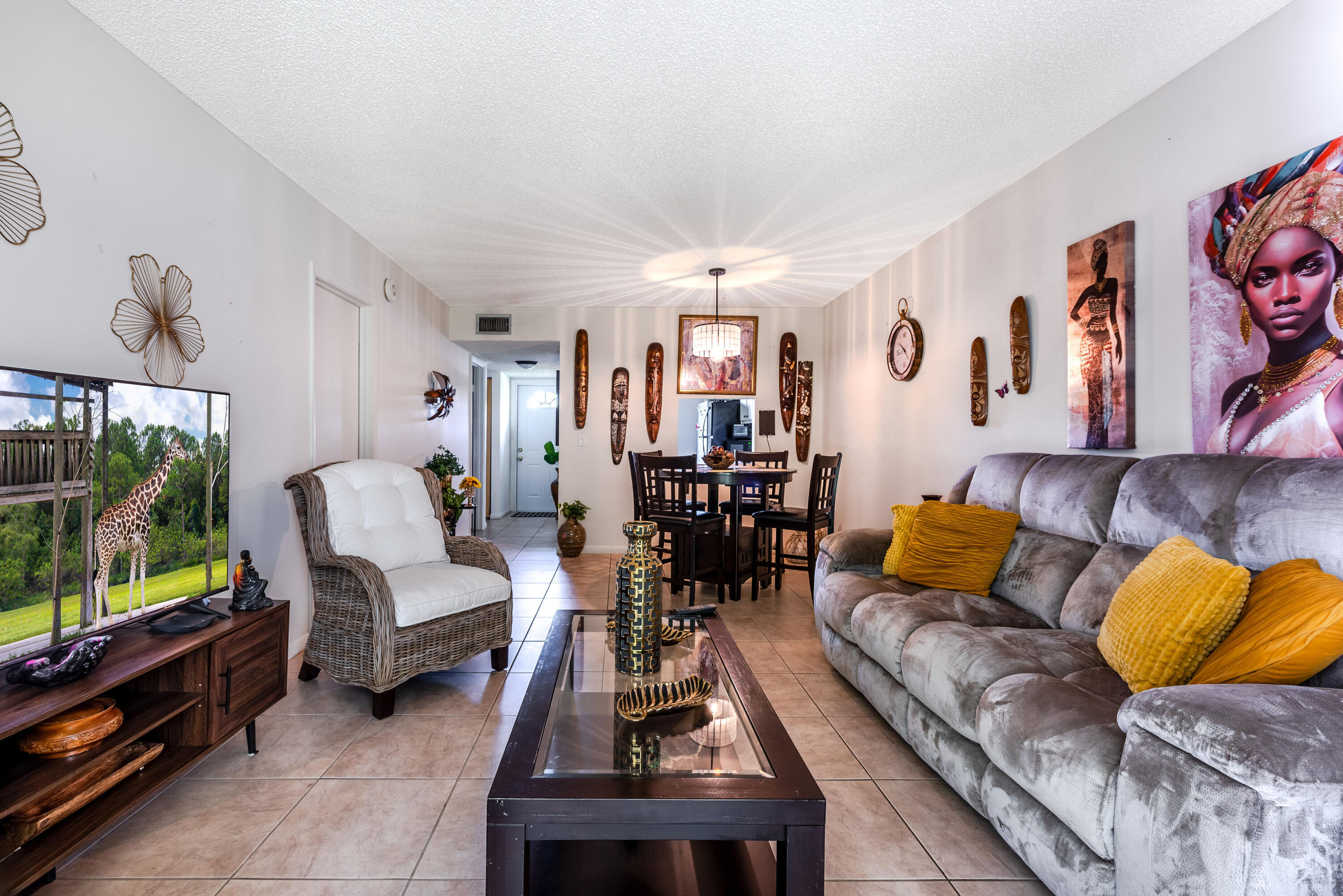 GOLDEN LAKES VILLAGE CONDO E - Residential