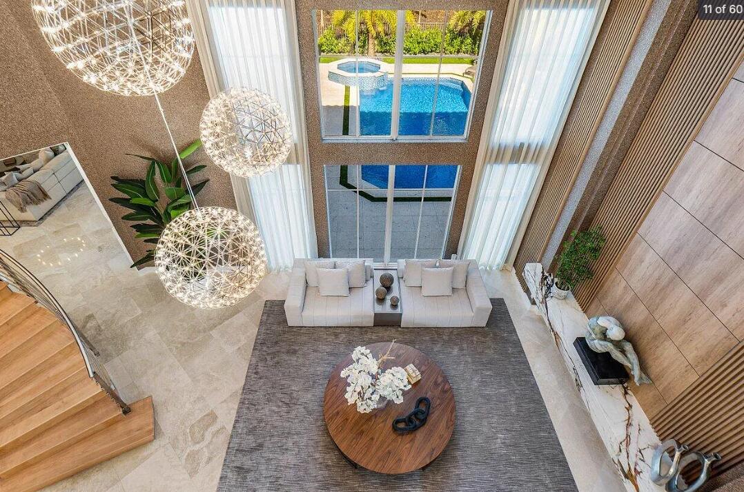 FOX HILL ESTATES OF BOCA RATON - Residential