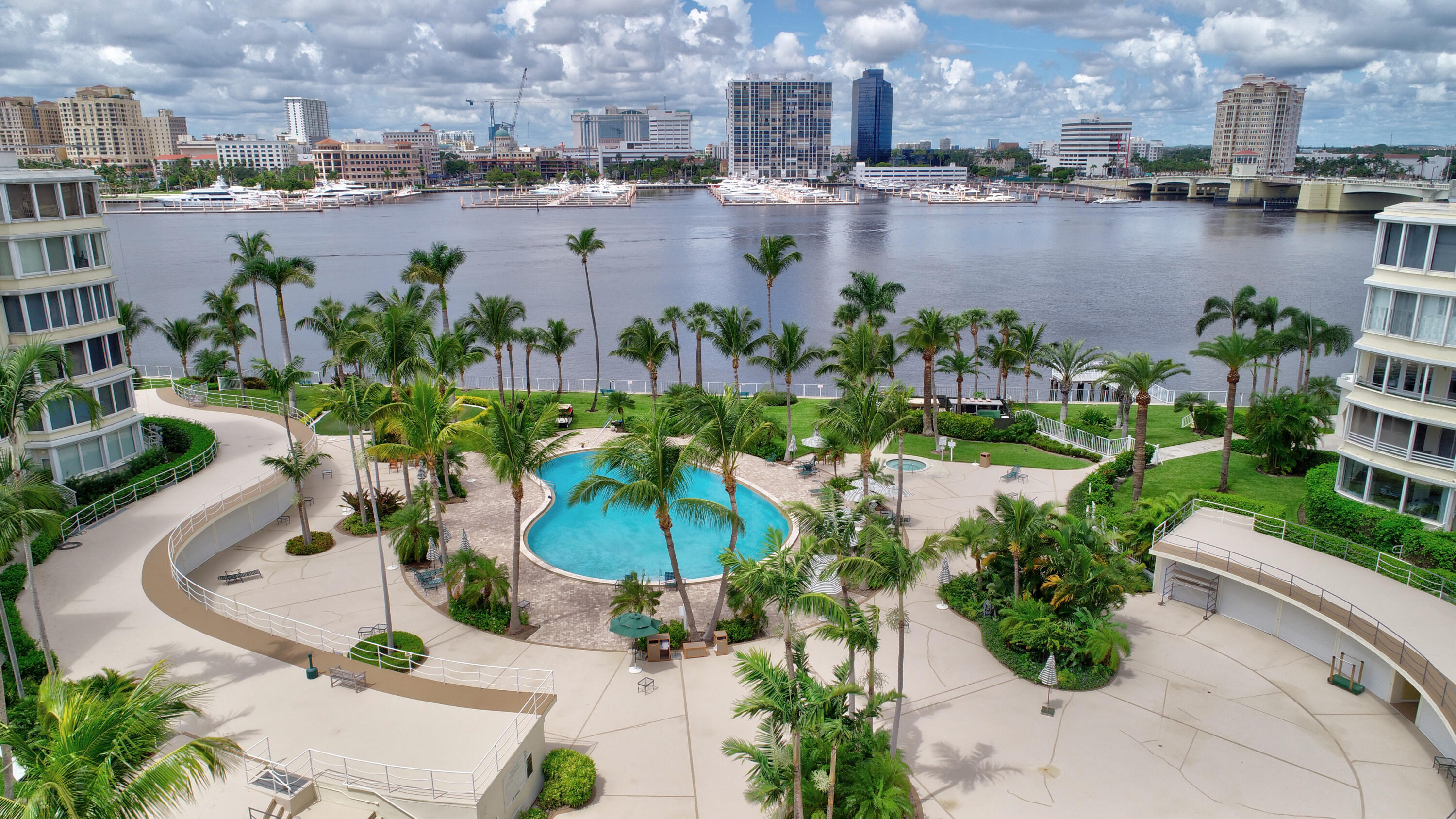 PALM BEACH TOWERS COND - Residential