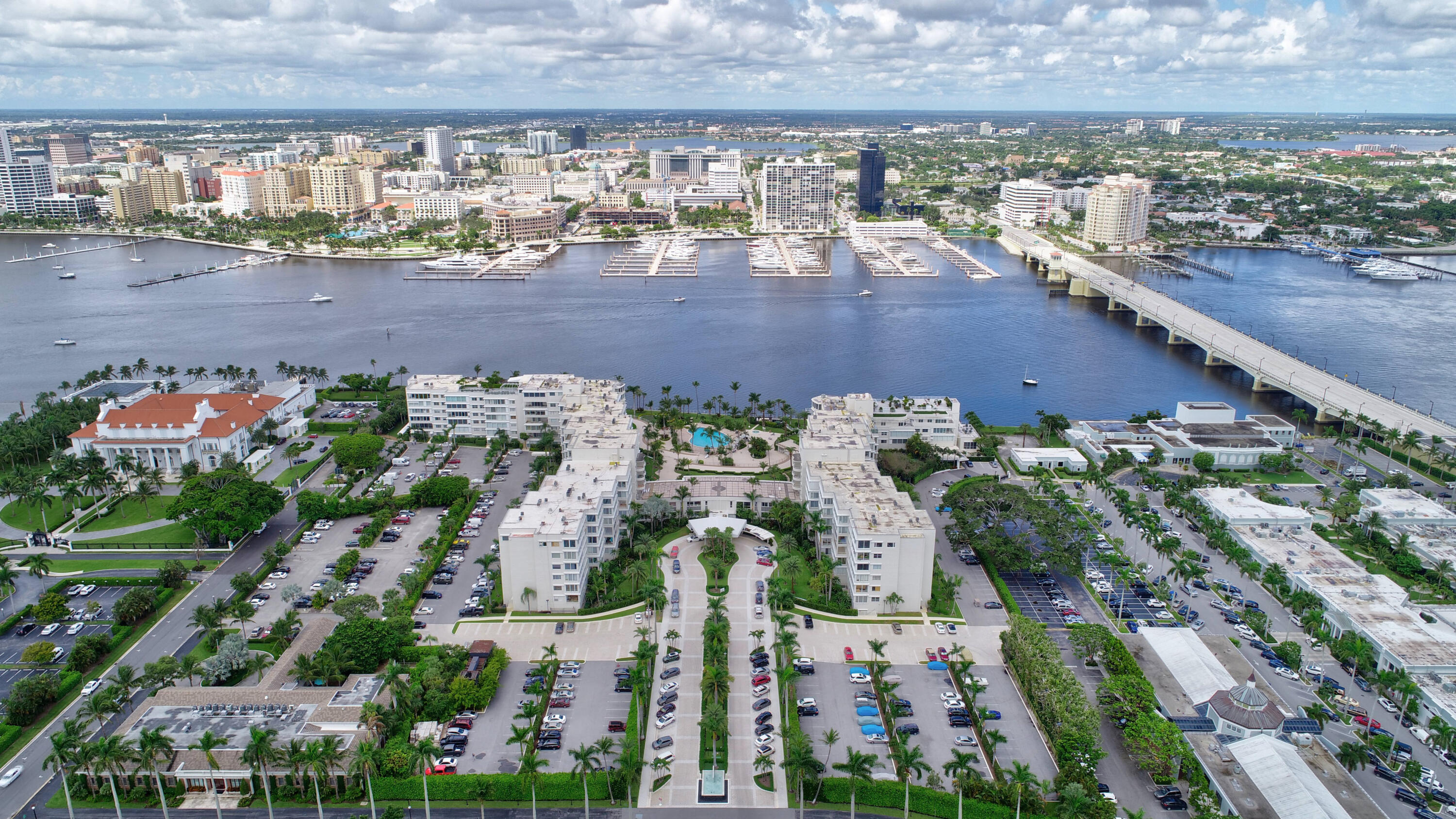 PALM BEACH TOWERS COND - Residential