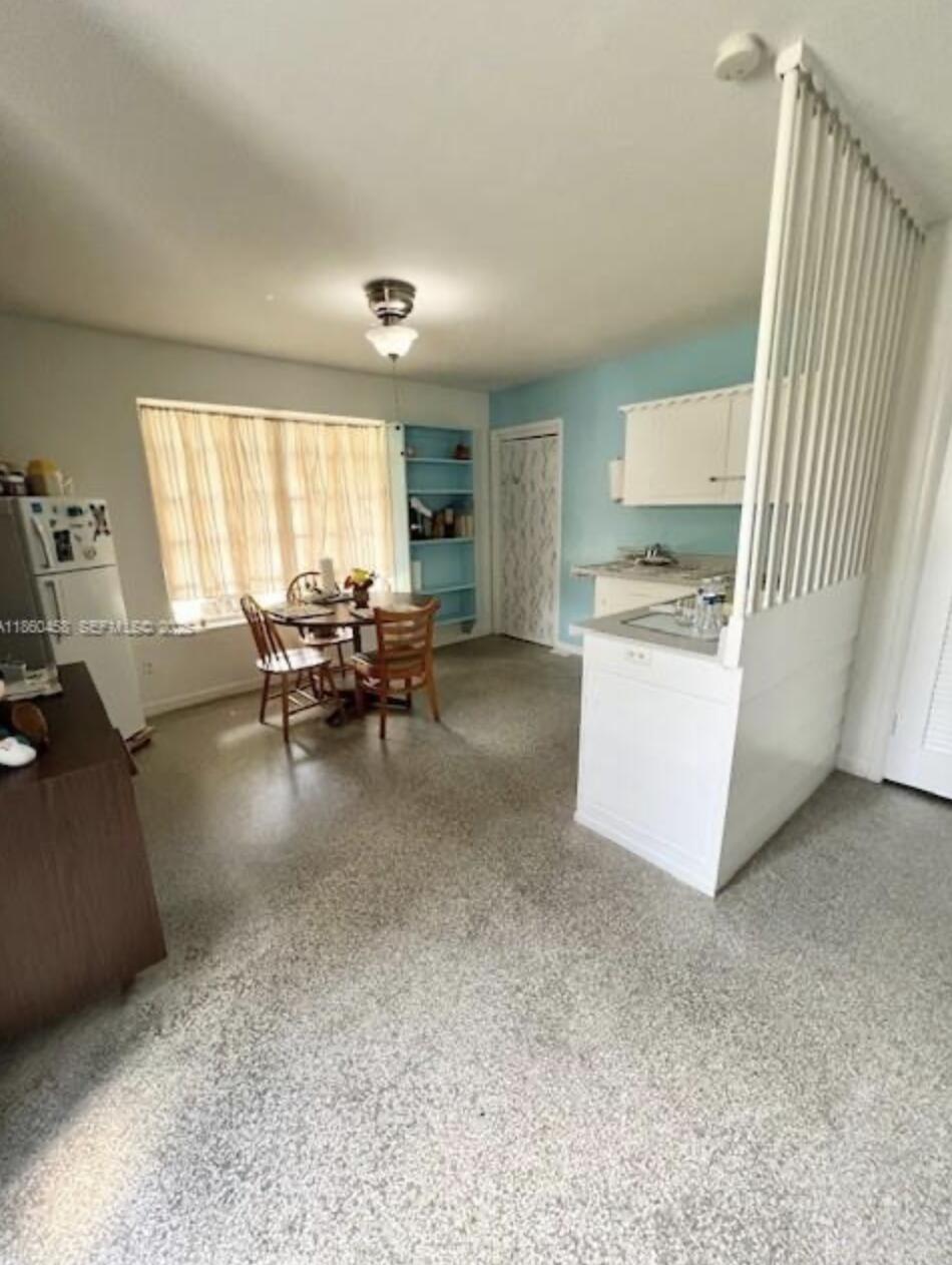BROWARD GARDENS - Residential Income