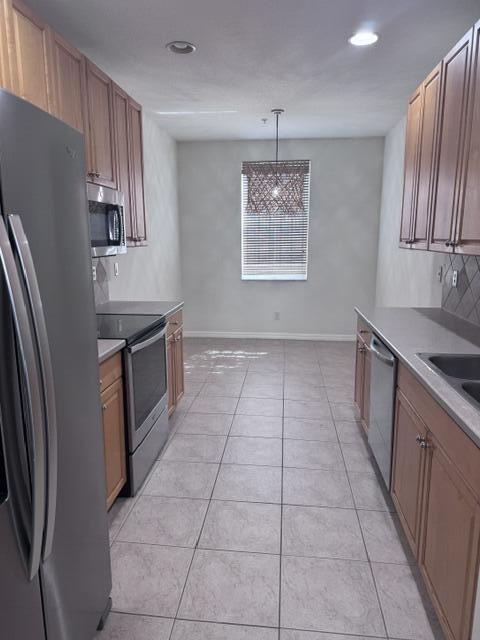 ABACOA TOWN CENTER - Residential Lease