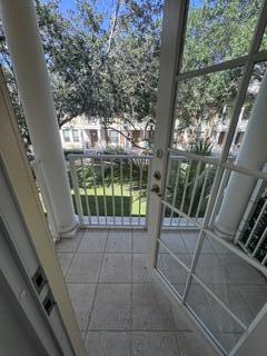 ABACOA TOWN CENTER - Residential Lease