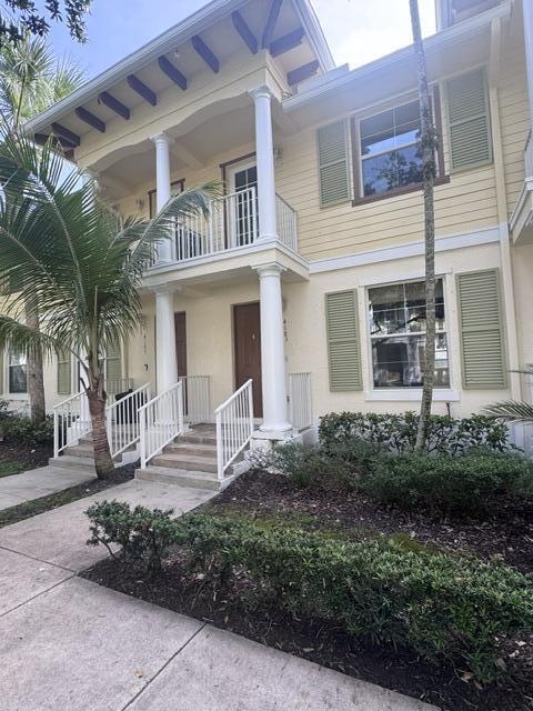 ABACOA TOWN CENTER - Residential Lease