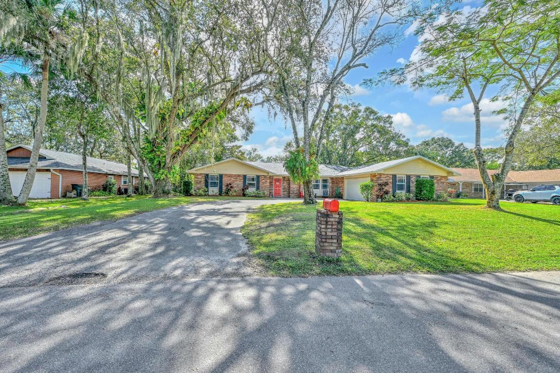 TWELVE OAKS ESTATES - Residential