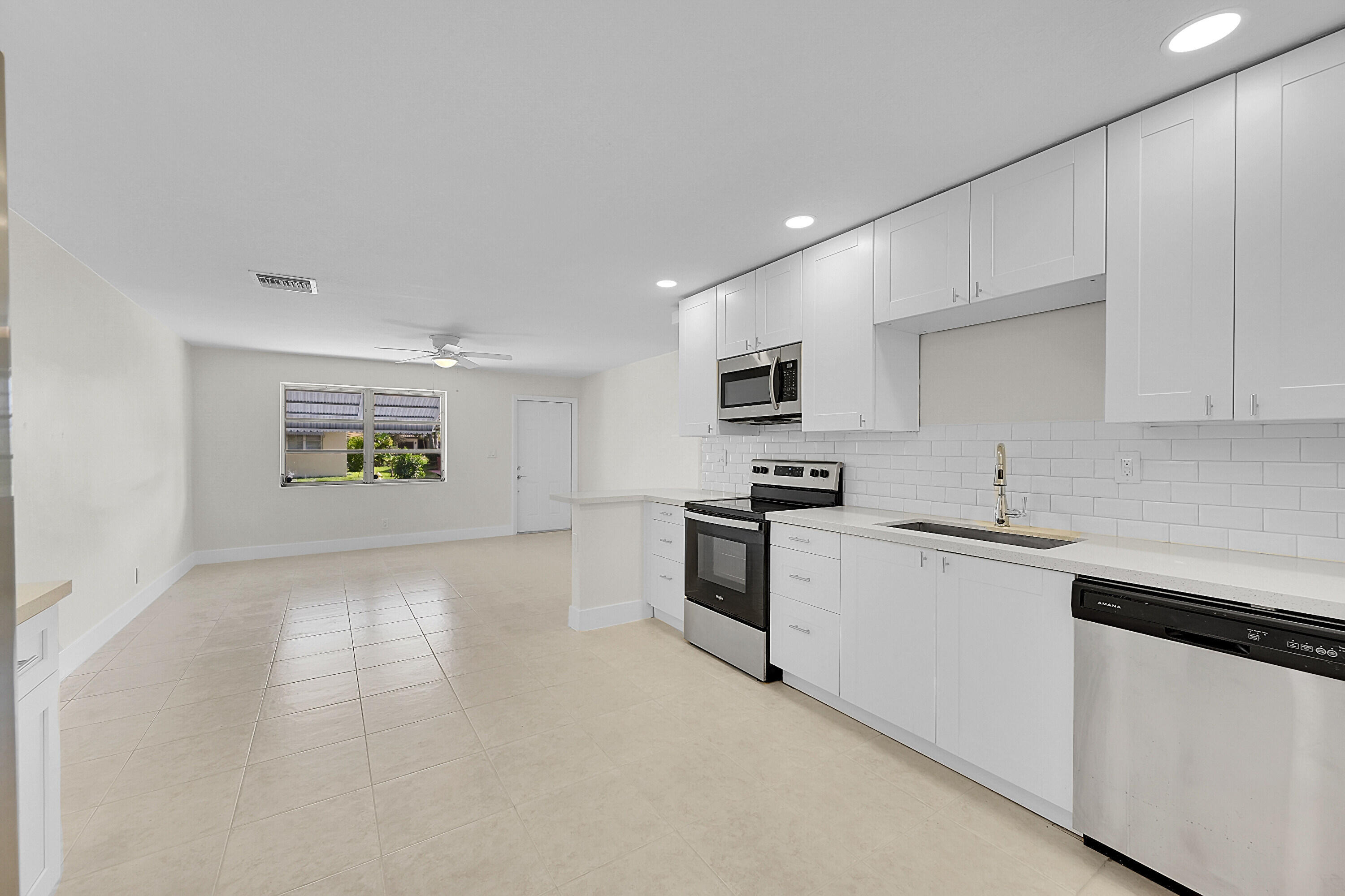 MAINLANDS OF TAMARAC LAKES - Residential
