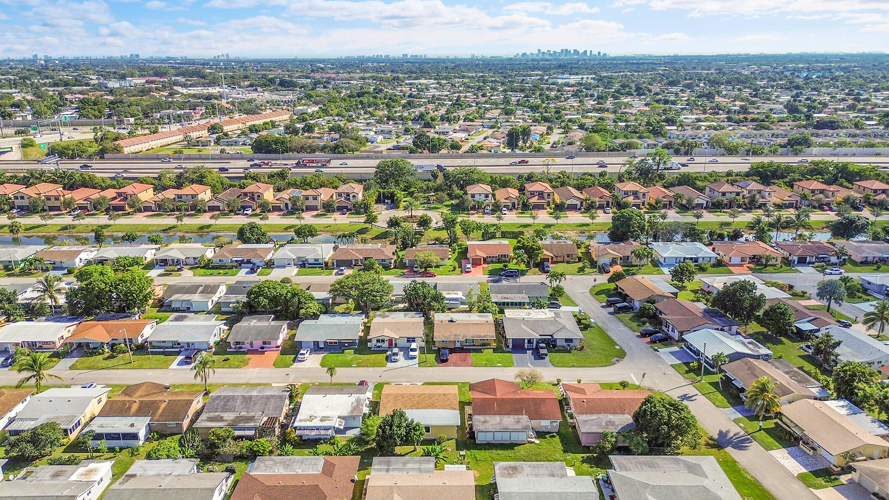 MAINLANDS OF TAMARAC LAKES - Residential