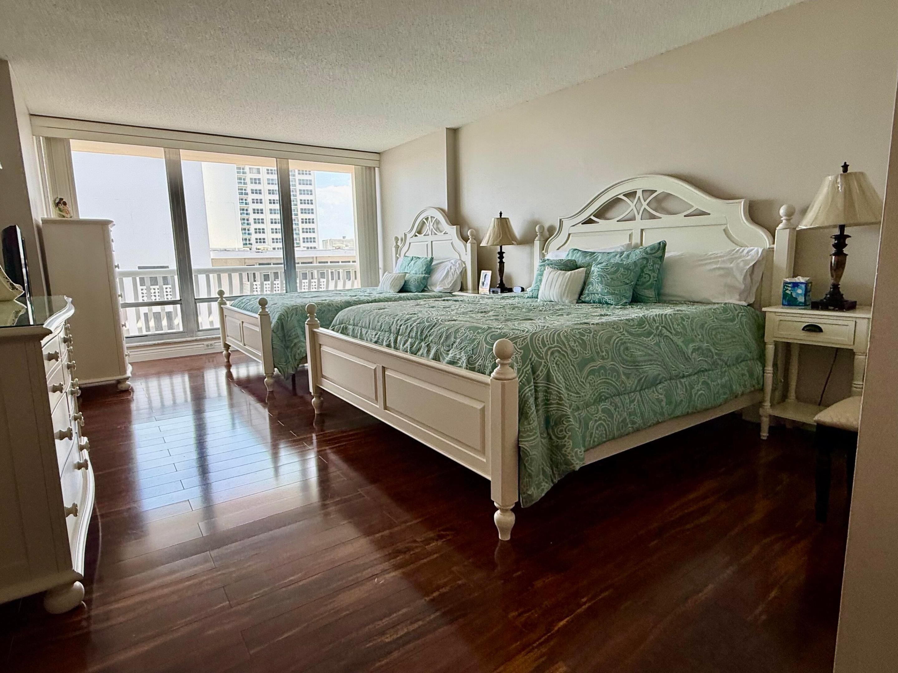 OCEAN CLUB CONDO - Residential