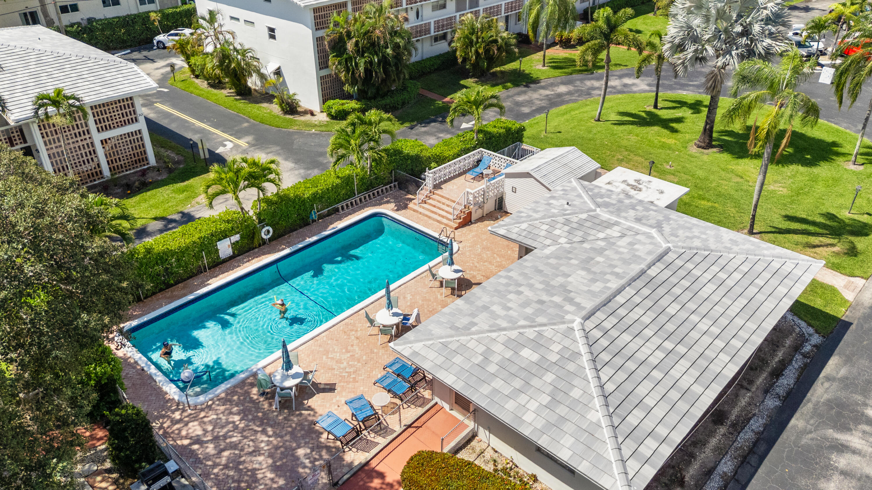 PALM ROYAL APTS INC CONDO - Residential