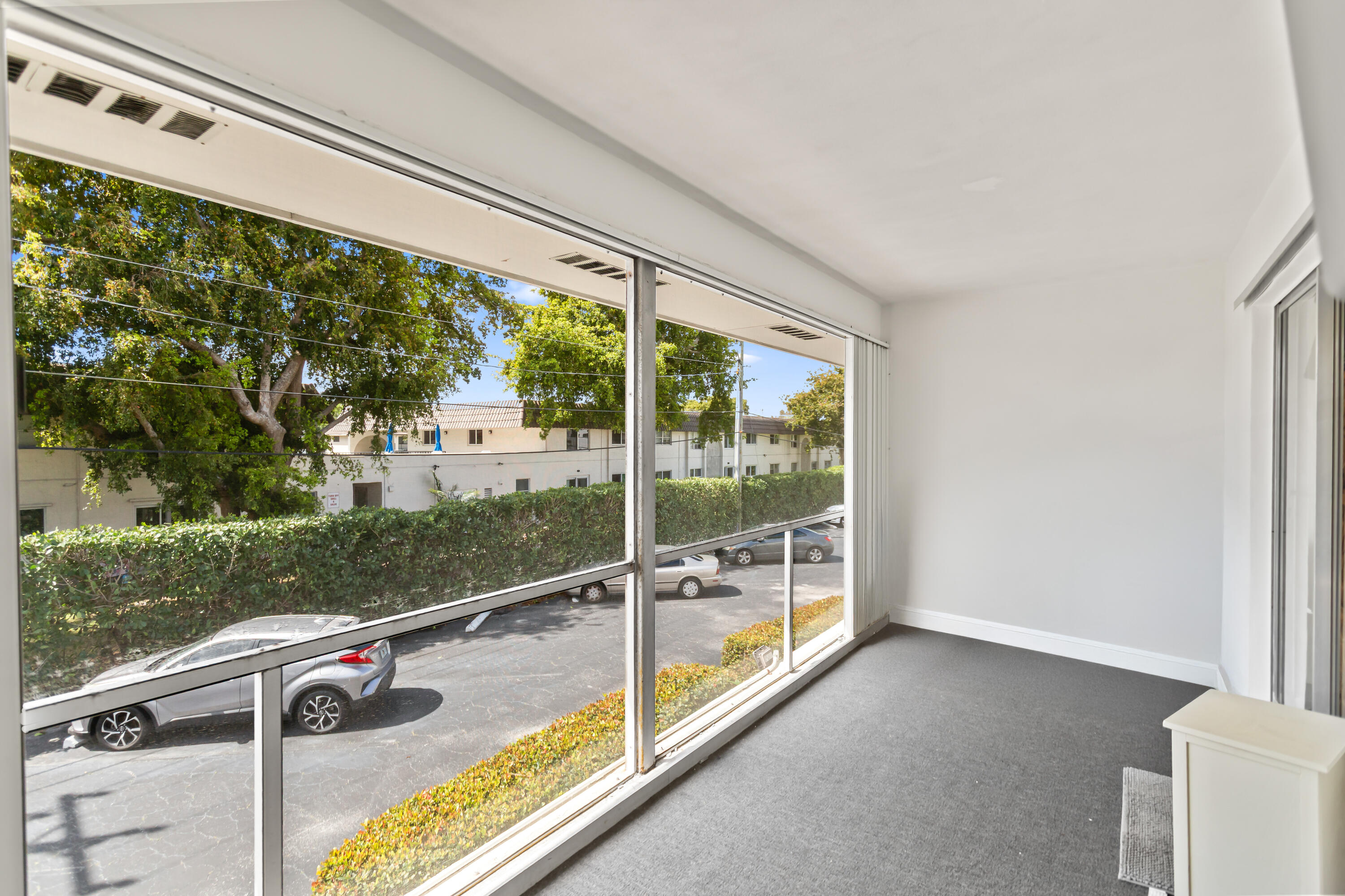 PALM ROYAL APTS INC CONDO - Residential